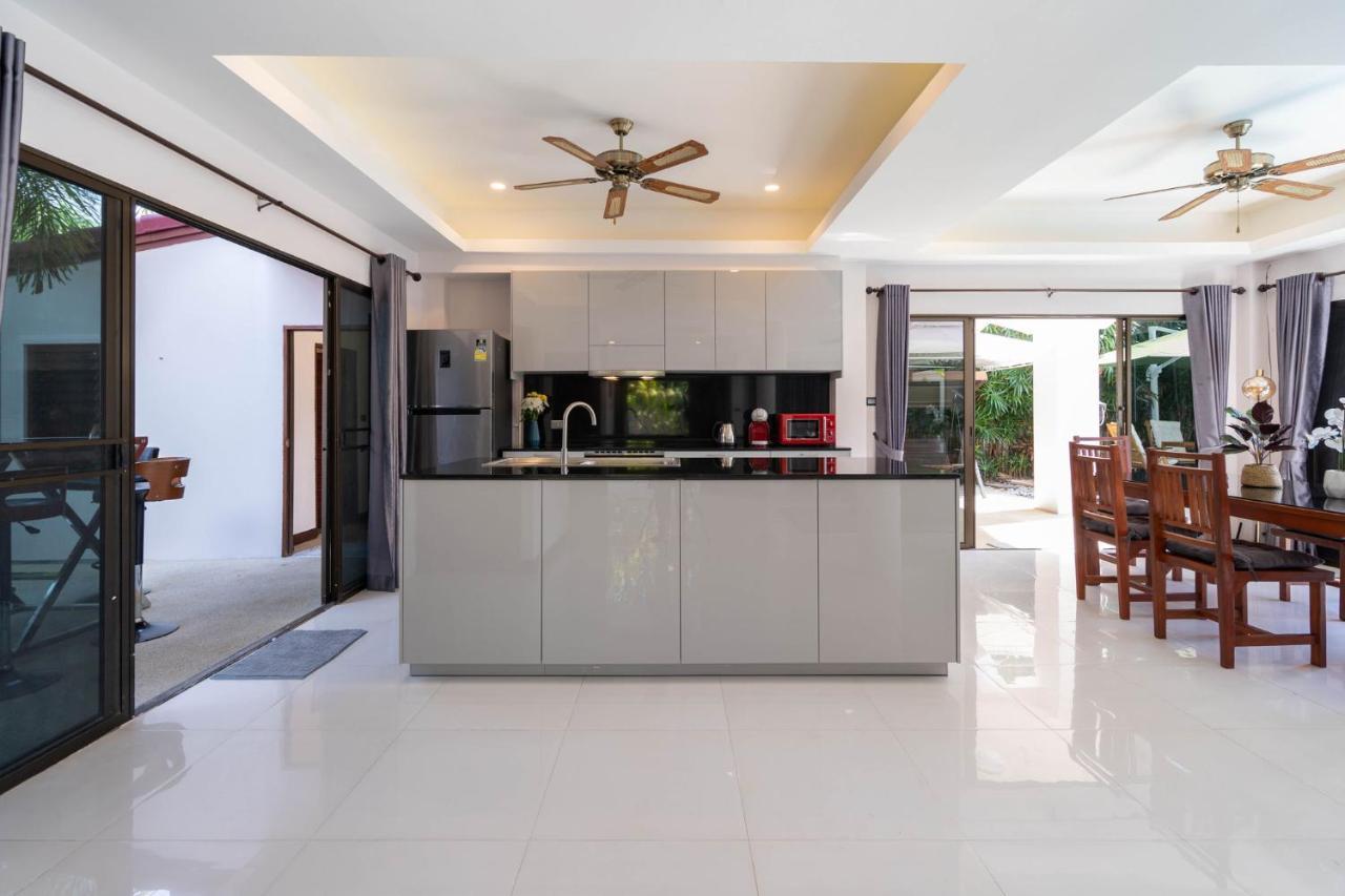 Villa Amaya, 2 Story Tropical Oasis With Green Hills View & Pool, Kamala-stranden Eksteriør bilde